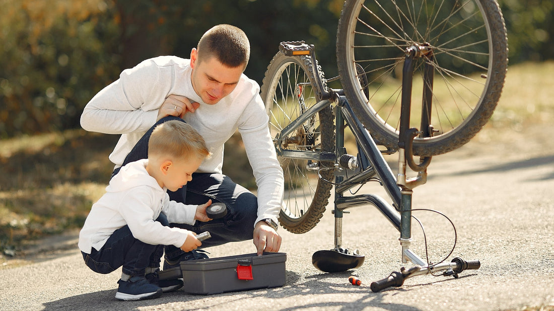 Puncture Repair. Image by prostooleh on Freepik